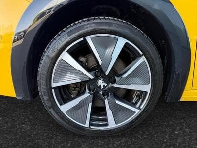 Peugeot 208 II & e- GT Pack (2021) - Foto 9