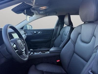 Volvo V60 B4 Plus Dark / Diesel (2024) - Photo 10