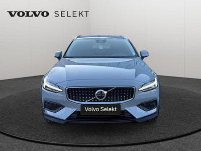 Volvo V60 B4 Plus Dark / Diesel (2024) - Photo 9