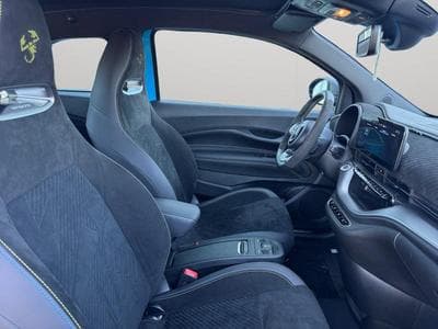Abarth 500 Abarth Cabrio Scorpionnissima (2023) - Photo 10