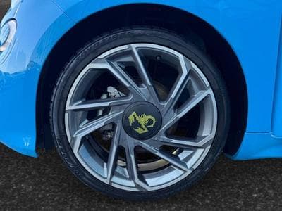 Abarth 500 Abarth Cabrio Scorpionnissima (2023) - Photo 9