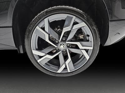 Skoda Karoq 1.5 TSi 150 DSG SPORTLINE (2025) - Photo 6