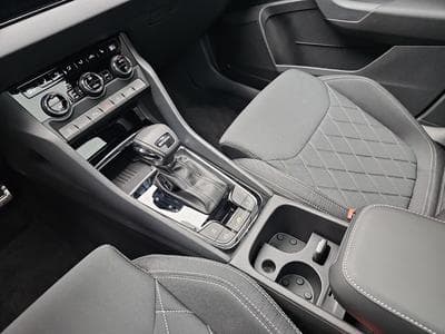 Skoda Karoq 1.5 TSi 150 DSG SPORTLINE (2025) - Photo 11