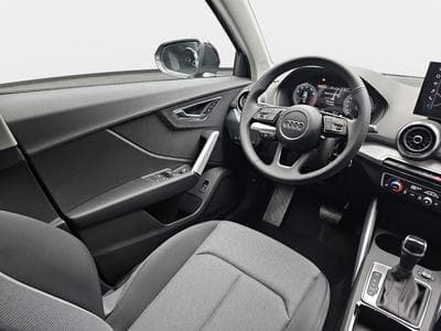 Audi Q2 35 TFSI S-Tronic 150  S-Line (2025) - Photo 8