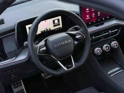 Skoda Kodiaq 2.0 TSi DSG 204 4x4 Sportline (2025) - Photo 12