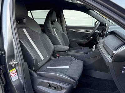 Skoda Kodiaq 2.0 TSi DSG 204 4x4 Sportline (2025) - Photo 8