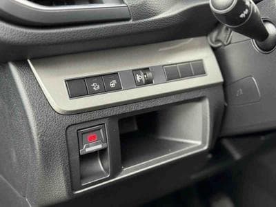 Peugeot Traveller 2.0 BlueHDI 180 AT8 Kombi L3 Premium (2025) - Photo 8