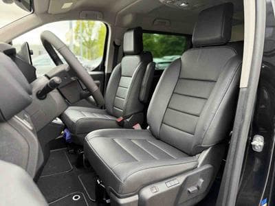 Peugeot Traveller 2.0 BlueHDI 180 AT8 Kombi L3 Premium (2025) - Photo 11