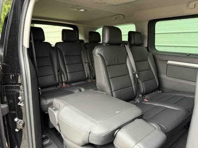 Peugeot Traveller 2.0 BlueHDI 180 AT8 Kombi L3 Premium (2025) - Photo 13