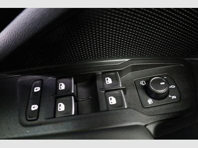 VW Tiguan 1.5 eTSI DSG (2025) - Foto 7