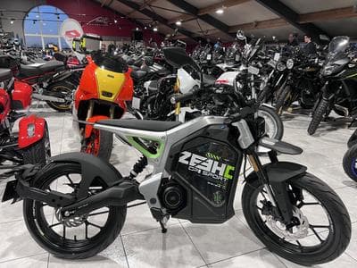 Zeeho C!ty Sport 3500 W ROAD autonomie  74 km  homologuée 45 Km/h. (2026) - Photo 1