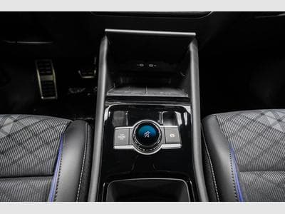 VW Tiguan 2,0 TDI DSG (2025) - Photo 13