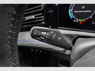 VW Tiguan 2,0 TDI DSG (2025) - Photo 9