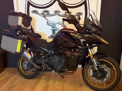 QJmotor SRT 900 SX TOURING (2025) - Photo 1