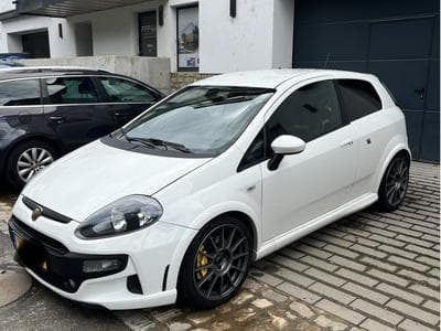 Abarth Punto Serie limitata 180 (2014) - Photo 1