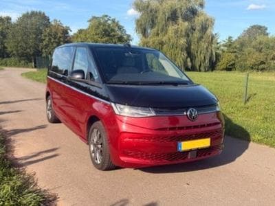 VW T7 Multivan T7 Life 2.0 TSI DSG7 (2021) - Foto 1
