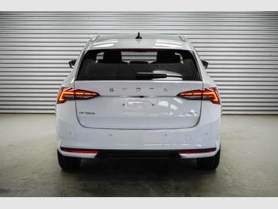Skoda Octavia Kombi 1,5 eTSI (2026) - Photo 4