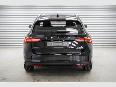 Skoda Octavia Kombi 1,5 eTSI (2025) - Photo 3