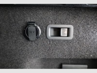 VW Tayron 1.5 TSI eHybrid 150 kW R-Line (2026) - Photo 13