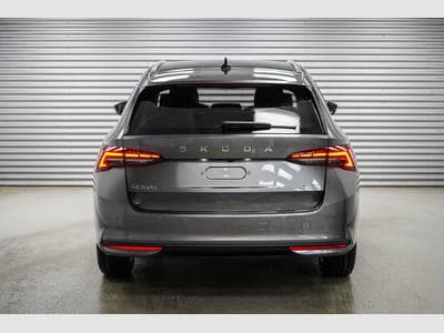 Skoda Octavia Kombi 1,5 eTSI (2026) - Photo 4