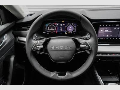 Skoda Octavia Kombi 1,5 eTSI (2026) - Photo 9