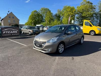 Peugeot 208 1.2 (2013) - Photo 1