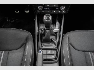 Skoda Kamiq 1,0 TSI Monte (2025) - Photo 11