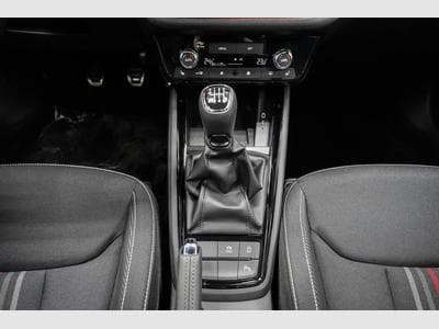 Skoda Kamiq 1,0 TSI Monte (2025) - Photo 11