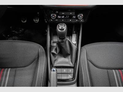 Skoda Kamiq 1,0 TSI Monte (2025) - Foto 11