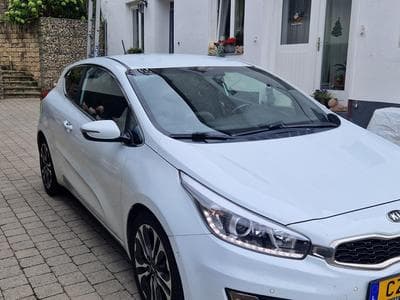 Kia Ceed (2013) - Photo 1