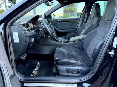 Skoda Superb Superb Combi Sportline 2.0 TDI DSG 4x4 /1.HAND/ (2022) - Photo 9
