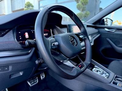 Skoda Octavia Octavia Combi RS 2.0 TDI DSG /LED/CAM/HUD/AHK/ (2022) - Photo 10