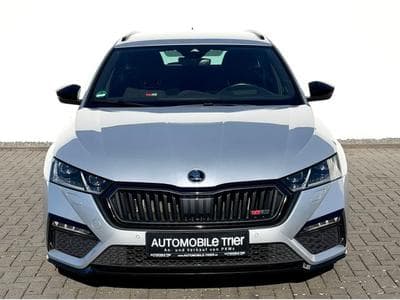 Skoda Octavia Octavia Combi RS 2.0 TDI DSG /LED/CAM/HUD/AHK/ (2022) - Photo 2