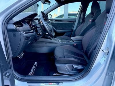 Skoda Octavia Octavia Combi RS 2.0 TDI DSG /LED/CAM/HUD/AHK/ (2022) - Photo 9