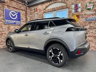 Peugeot 2008 2008 1.2 101cv ALLURE  Navi/camera/Jalu 17 (2024) - Photo 2