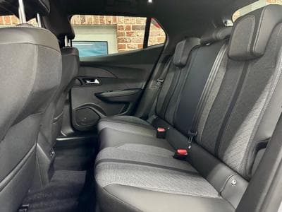 Peugeot 2008 2008 1.2 101cv ALLURE  Navi/camera/Jalu 17 (2024) - Photo 6