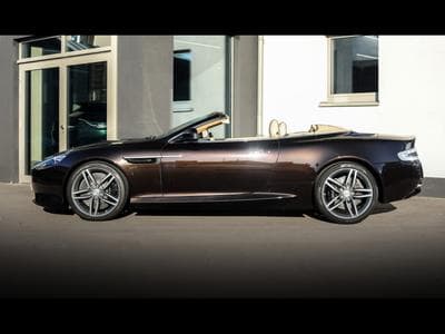 Aston-Martin Virage VOLANTE 6.0 V12 TOUCHTRONIC II – MARRON BLACK (2013) - Foto 2