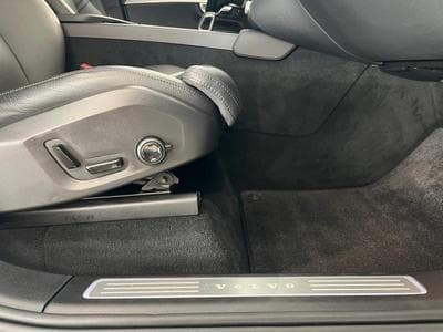 Volvo XC90 Plus Dark (2023) - Photo 13