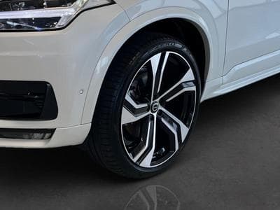 Volvo XC90 Plus Dark (2023) - Photo 6