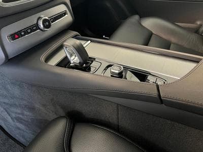 Volvo XC90 Plus Dark (2023) - Photo 8