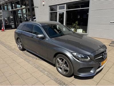 Mercedes C 200 Pack AMG (2016) - Photo 1