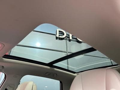 Forthing U-Tour FORTHING 4 U TOUR 7 PLACES (2026) - Photo 12