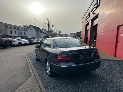Mercedes CLK 200 CLK 200 CDI (2003) - Photo 2