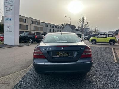 Mercedes CLK 200 CLK 270 CDI (2003) - Photo 4