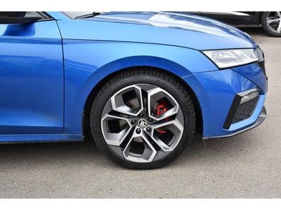 Skoda Octavia Combi 2.0 TDI RS DSG 4X4 MEMO TRAVEL CANTON CAM KEYLESS (2024) - Foto 5