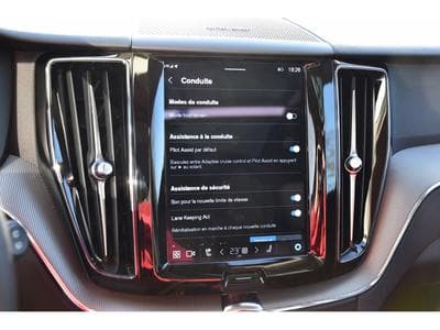 Volvo XC60 2.0 B4 Plus Dark Geartronic TO CUIR MEMO HARMAN PILOT 1°MAIN (2024) - Foto 14