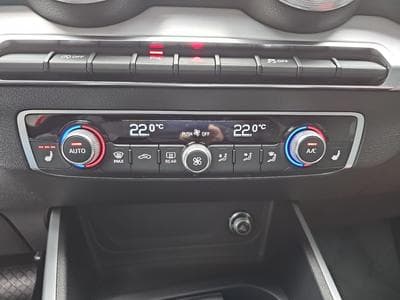 Audi Q2 35 TFSI S-Tronic 150  S-Line (2025) - Photo 10