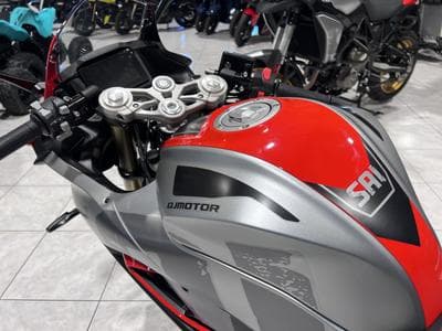 QJmotor SRK 125 R (2026) - Photo 6