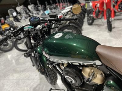 Benda Napoleon 250 (2026) - Foto 6