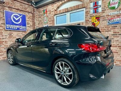 BMW 118 118dA 2.0 150cv Auto M-SPORT (2023) - Foto 2